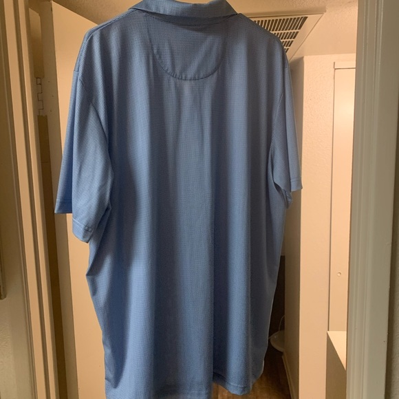 Blue and White checkered Callaway Golf Polo. Never worn. XL - Picture 2 of 3